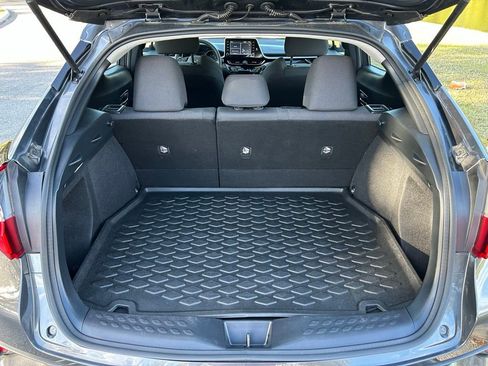 Certified 2021 Toyota C-HR LE image 10