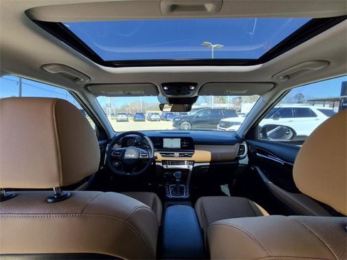 Used 2024 Kia Seltos SX w/ SX Sunroof Package image 25