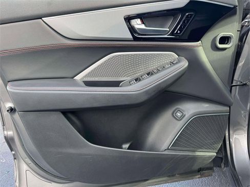 Used 2023 Acura MDX A-Spec image 18