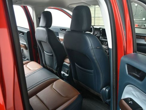 Used 2023 Ford Maverick Lariat image 36