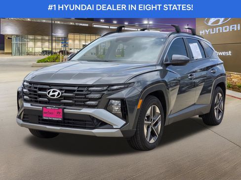 Certified 2026 Hyundai Tucson SEL Plus FWD image 2