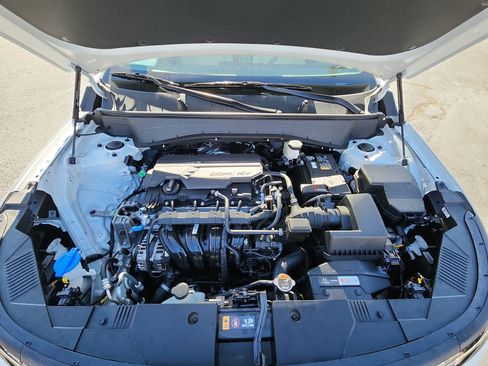 Used 2025 Hyundai Kona SE image 21