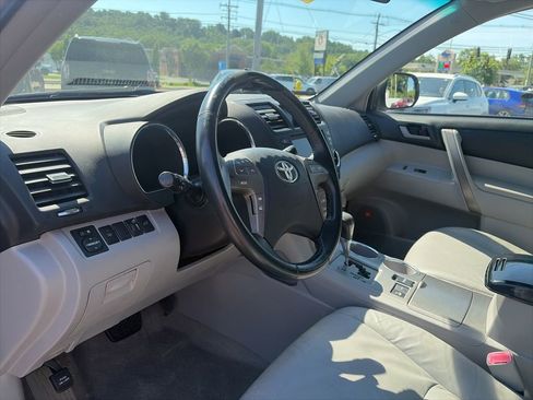 Used 2009 Toyota Highlander Sport AWD/4WD image 18