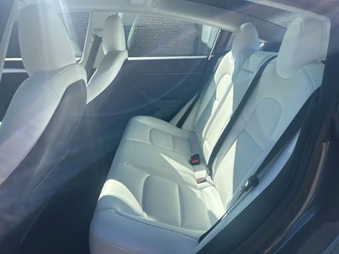 Used 2023 Tesla Model 3 Performance image 16