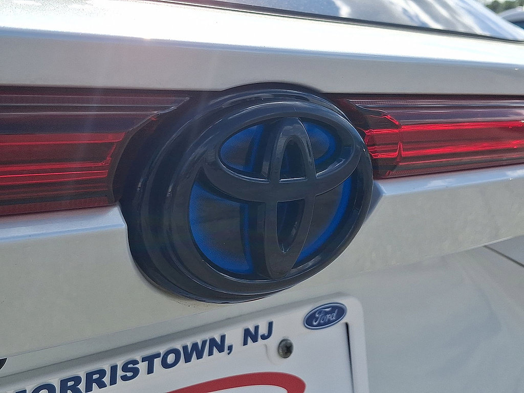 Used 2023 Toyota Venza Nightshade AWD/4WD image 30