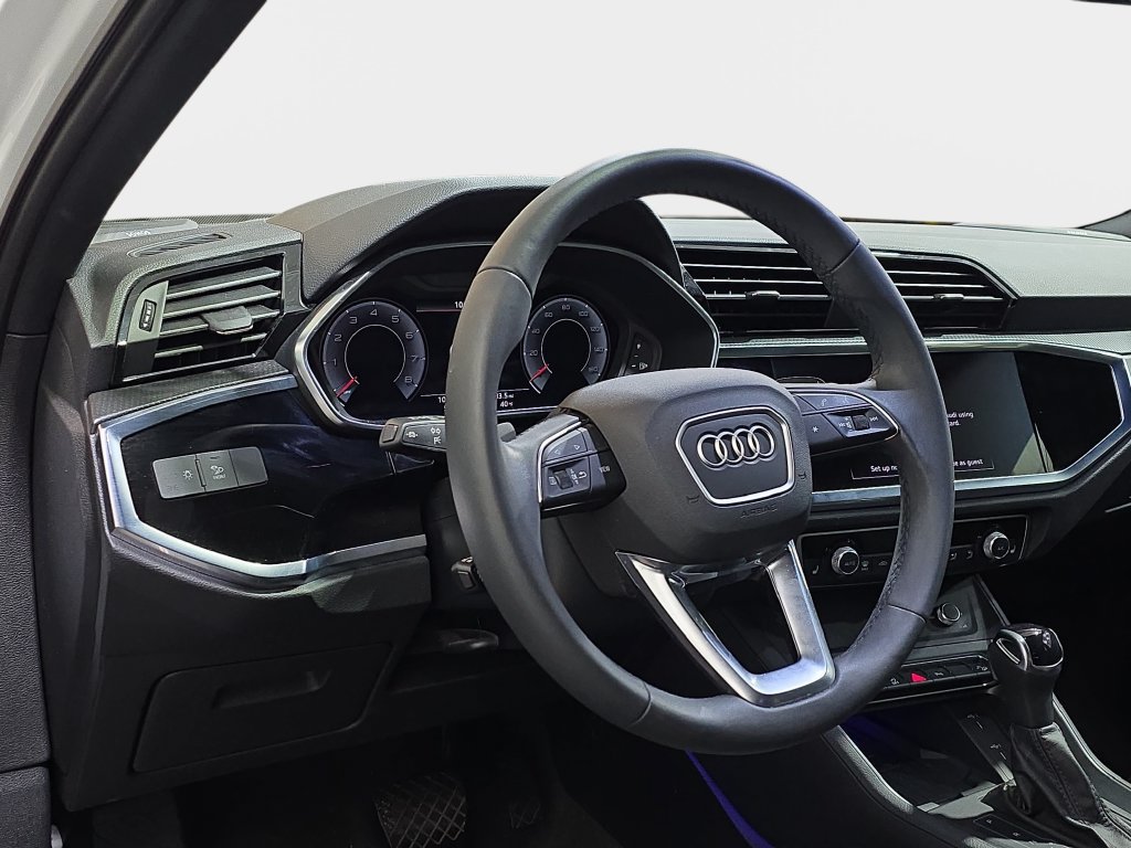 Certified 2024 Audi Q3 2.0T Premium Plus w/ Premium Plus Package AWD/4WD image 19