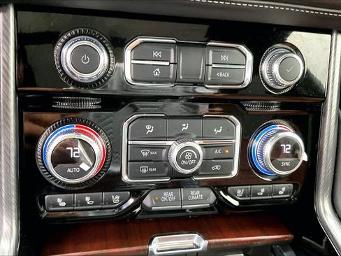Used 2023 GMC Yukon Denali Ultimate image 30