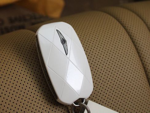 Used 2025 Genesis G80 2.5T image 28