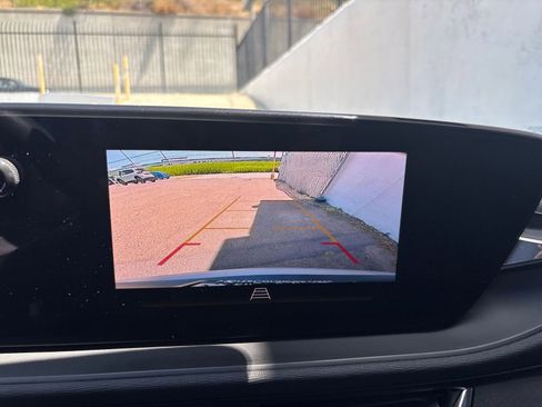 Used 2025 Buick Envista Preferred image 22