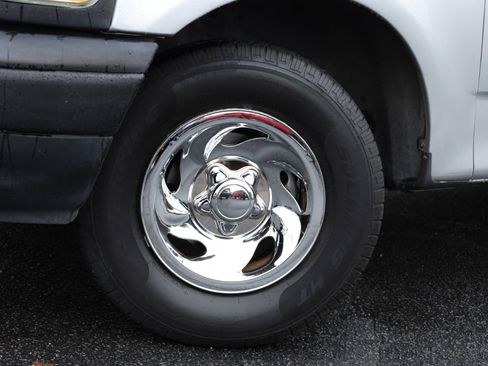 Used 2001 Ford F150 XL image 17