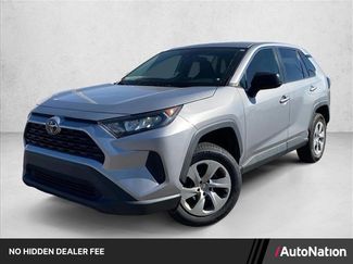 Used 2025 Toyota RAV4 LE AWD/4WD video 1