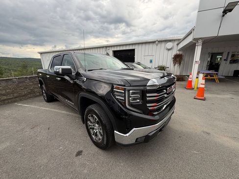 Used 2025 GMC Sierra 1500 SLT AWD/4WD image 7
