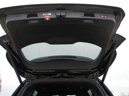 Certified 2024 Mercedes-Benz GLB 250 image 12