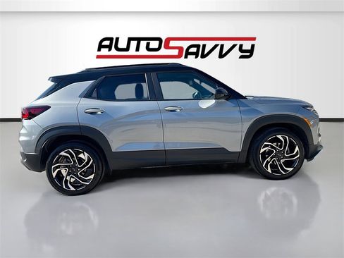 Used 2025 Chevrolet TrailBlazer RS w/ Convenience Package image 8