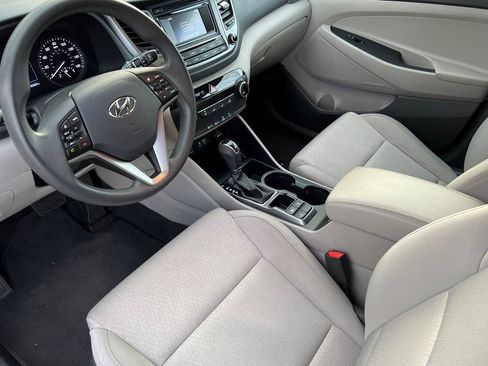 Used 2017 Hyundai Tucson SE image 11