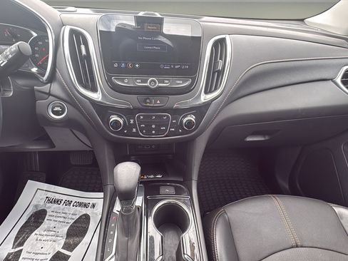 Used 2023 Chevrolet Equinox Premier image 15