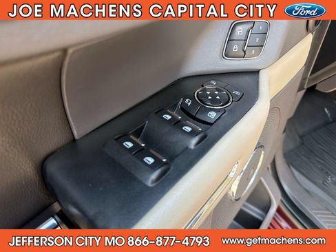 Used 2020 Ford Expedition XLT w/ Equipment Group 202A AWD/4WD image 18