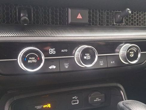 Used 2025 Honda CR-V LX image 16