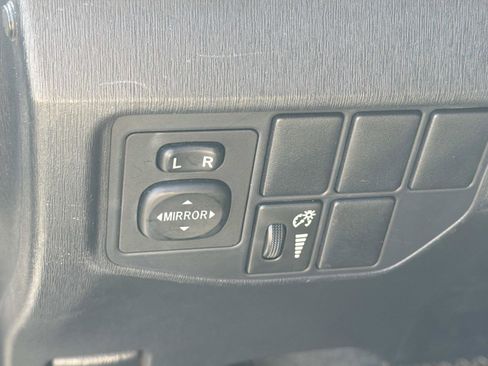 Used 2014 Toyota Prius Three FWD image 13