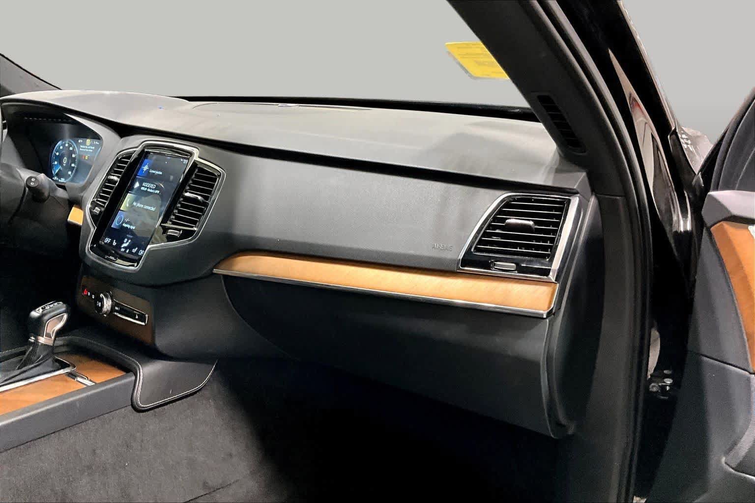 Used 2018 Volvo XC90 T6 Inscription w/ Convenience Package AWD/4WD image 18