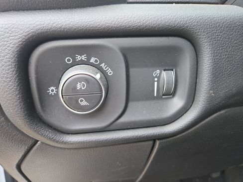 Used 2024 RAM 2500 Big Horn w/ Bed Utility Group AWD/4WD image 18