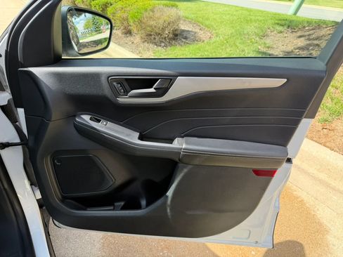 Used 2022 Ford Escape S FWD image 24