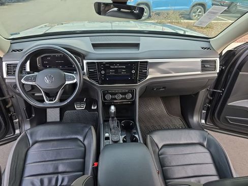 Used 2023 Volkswagen Atlas SEL Premium image 15