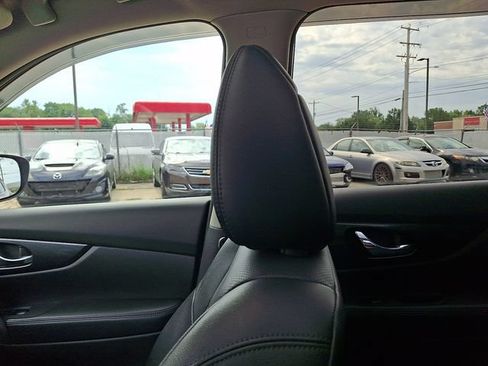 Used 2015 Nissan Rogue SL w/ SL Premium Package AWD/4WD image 17