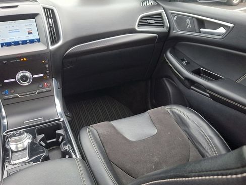 Used 2020 Ford Edge ST w/ Equipment Group 401A AWD/4WD image 19