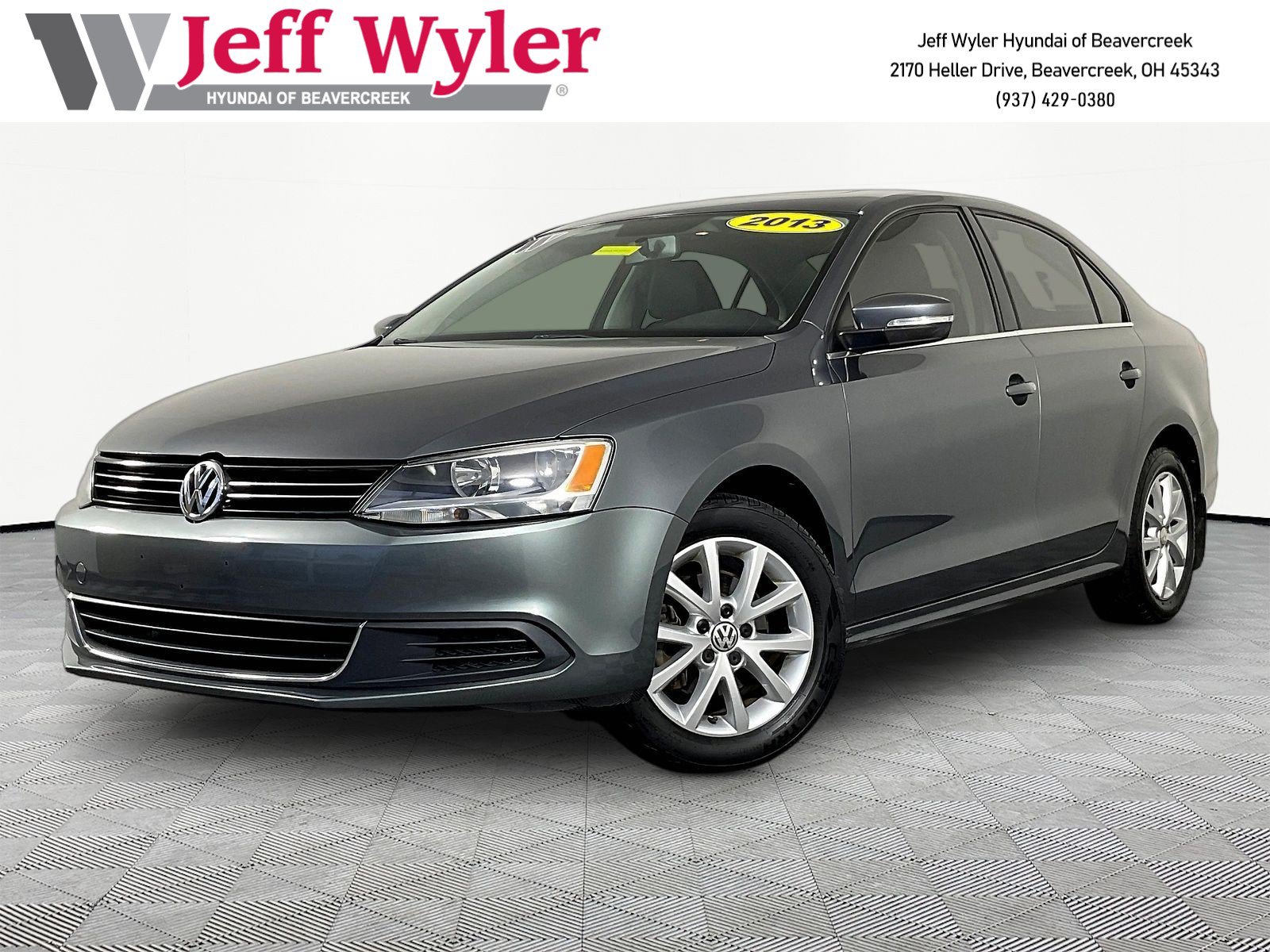 Used 2013 Volkswagen Jetta SE FWD image 1