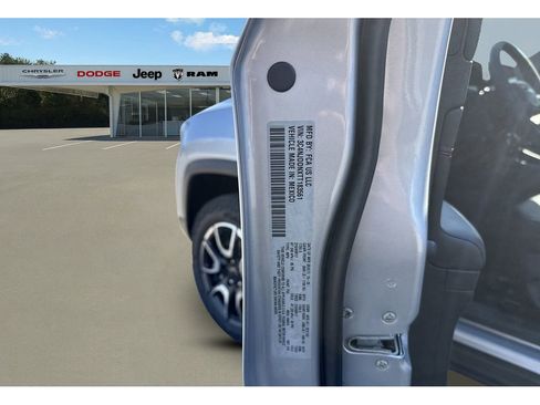 New 2026 Jeep Compass Trailhawk w/ Sun, Sound & Navigation Group image 27