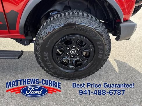 Used 2023 Ford Bronco Wildtrak AWD/4WD image 16