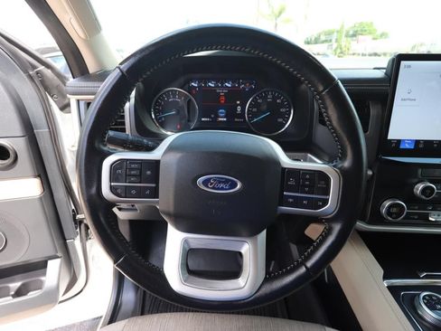 Certified 2022 Ford Expedition XLT RWD image 20