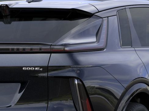 New 2026 Cadillac Lyriq Sport image 11