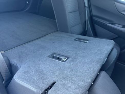 Used 2025 Chevrolet Equinox LT AWD/4WD image 44