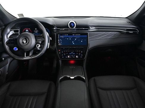 Used 2025 Maserati Grecale GT AWD/4WD image 9