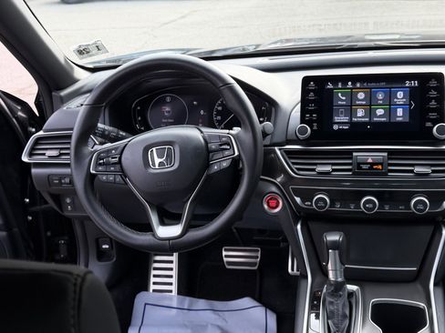 Used 2022 Honda Accord Sport image 19