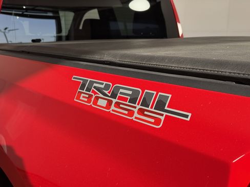 Used 2024 Chevrolet Silverado 1500 LT Trail Boss w/ Protection Package AWD/4WD image 16