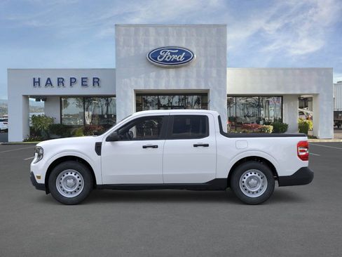 New 2025 Ford Maverick XL image 3