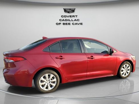 Used 2022 Toyota Corolla LE image 10