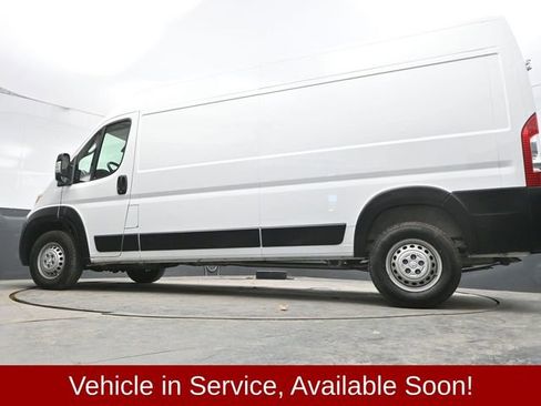 Used 2025 RAM ProMaster 2500 w/ Convenience Group image 32