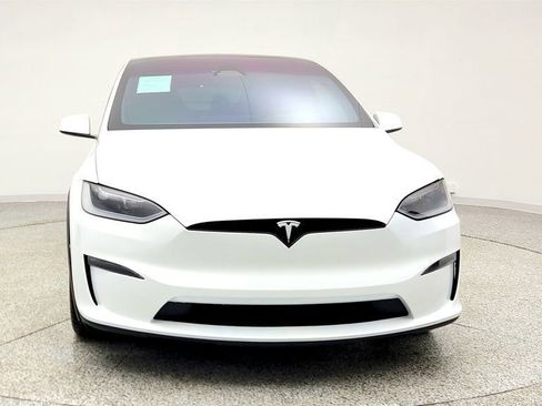 Used 2024 Tesla Model X image 2