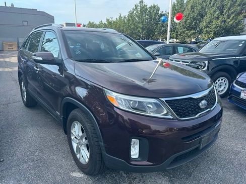 Used 2014 Kia Sorento LX AWD/4WD image 3