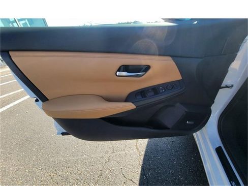 New 2025 Nissan Sentra SV w/ SV Premium Package image 17