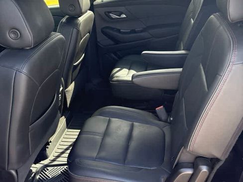 Used 2022 Chevrolet Traverse RS FWD image 7