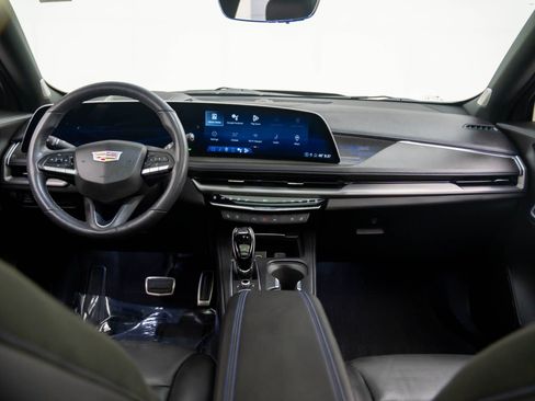 Certified 2024 Cadillac XT4 Sport image 15