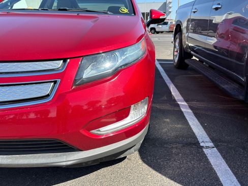 Used 2013 Chevrolet Volt w/ Enhanced Safety Package 1 FWD image 8