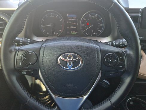 Used 2017 Toyota RAV4 XLE FWD image 22