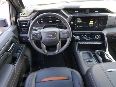 Used 2026 GMC Sierra 2500 AT4 w/ AT4 Premium Plus Package AWD/4WD image 21