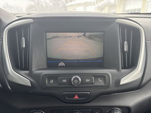 Used 2021 GMC Terrain SLE w/ Driver Convenience Package image 17